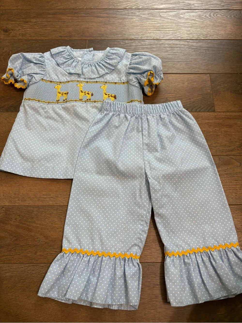 Posh Pickle 12M Baby Girl Smocked Giraffe 2pc Set Blue Polka Dot